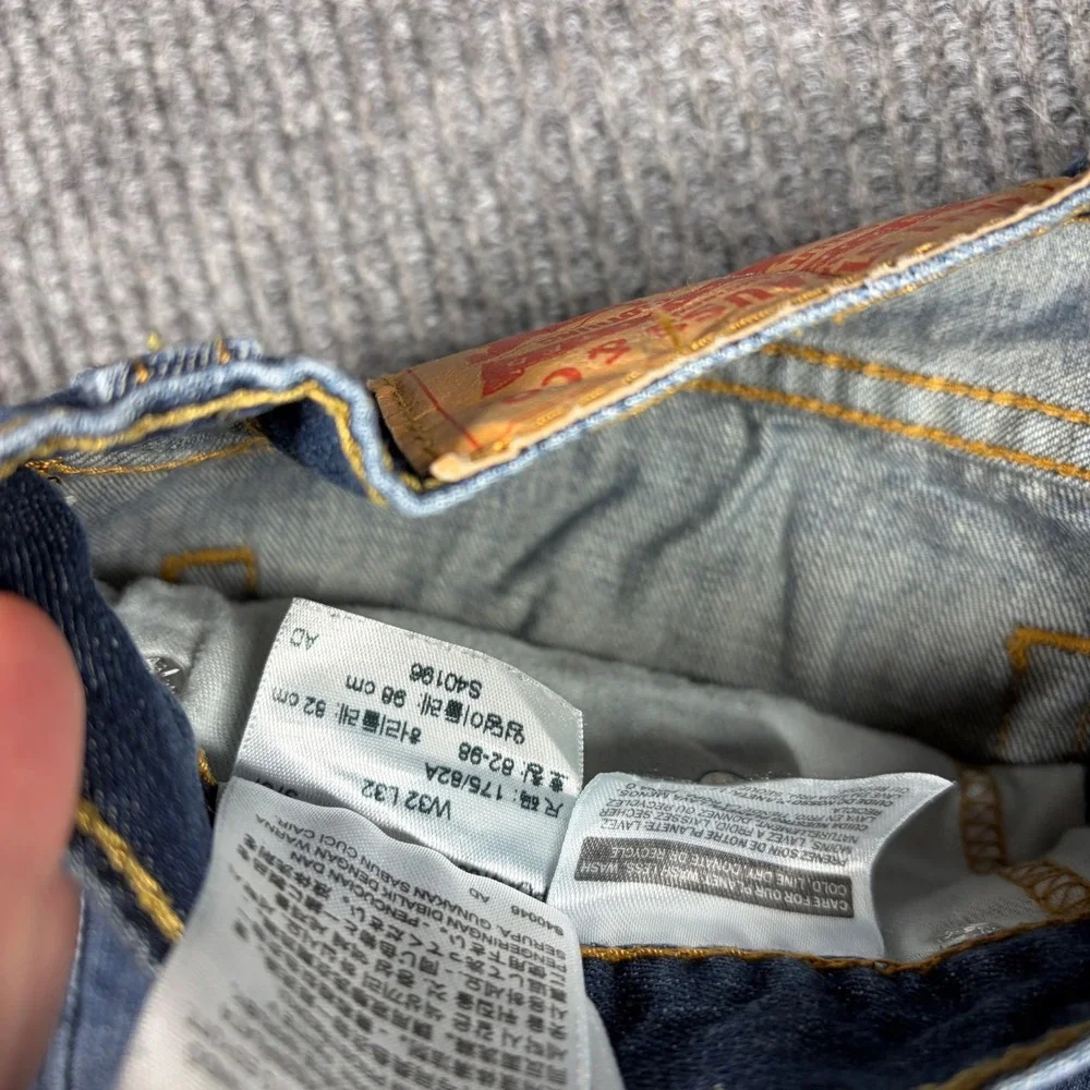 Levi's 514 Jeans Men's 32x32 Straight Leg Blue Denim Medium Wash Casual